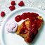 Утка с малиновым соусом и мороженым