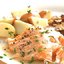 Запеченный лосось с винным соусом