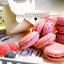 Macarons с чёрной смородиной