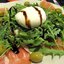 Моцарелла с пармской ветчиной и рукколой