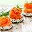 Бутерброды с семгой и сливочным сыром