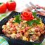 Салат с копчёной колбасой, помидорами и зелёным горошком