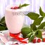 Молочный коктейль с малиной