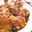 Курица, тушенная с маслинами