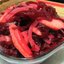 Салат из маринованной свеклы с яблоком