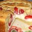 Пирог с клубникой и творогом