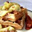 Вафли с яблоками и орехами