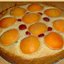 Пирог с абрикосами и черешней