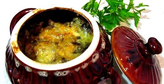 Капуста с грибами в горшочке