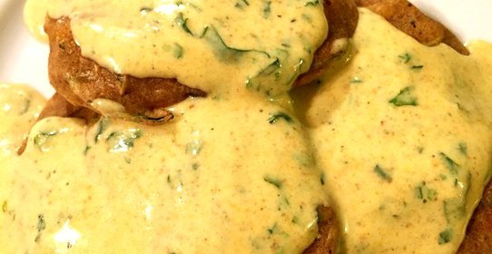 Оладьи из нутовой муки с цуккини