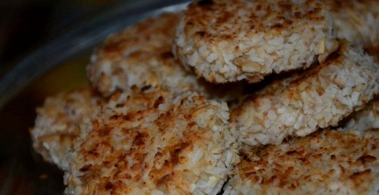 Печенье творожно банановое в кокосовой стружке