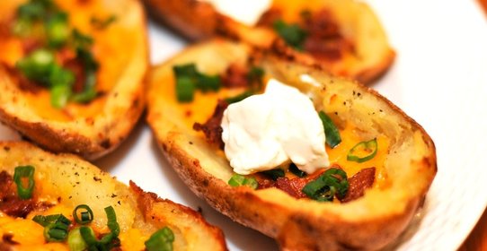 Картошка с салом на мангале