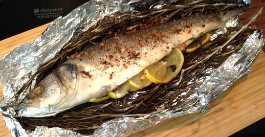 Рыба, запеченная с розмарином