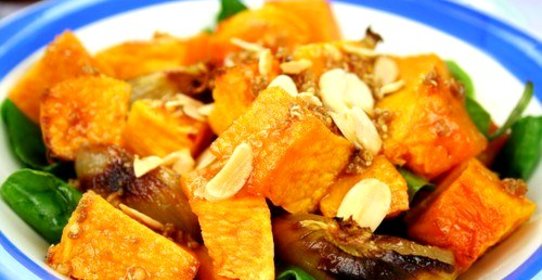 Запеченый сладкий картофель и тыква с коричневым сахаром и мускатом