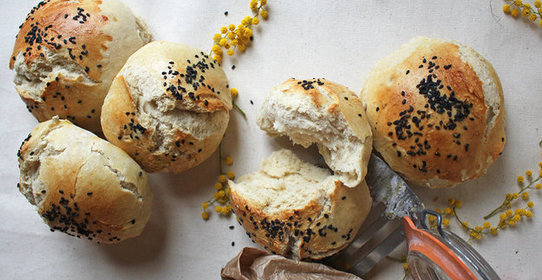 Булочки с миндальным молоком