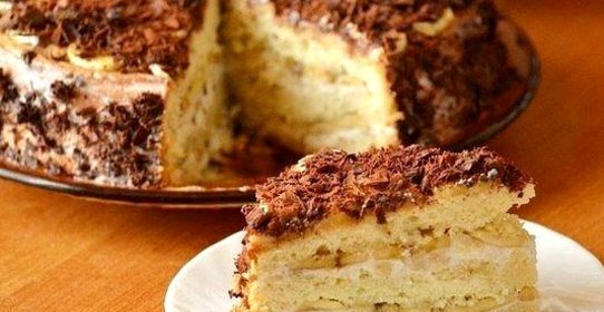 Бисквитный торт с творогом и бананами