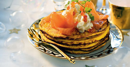 Блины из батата с маринованным лососем