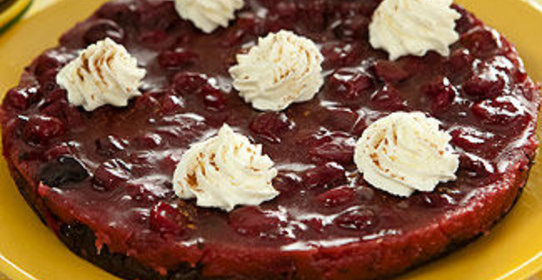 Торт из вишни в мультиварке