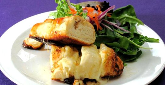 Чесночно-сырный хлеб