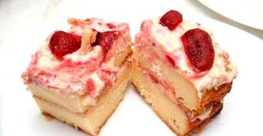 Творожно-клубничный торт