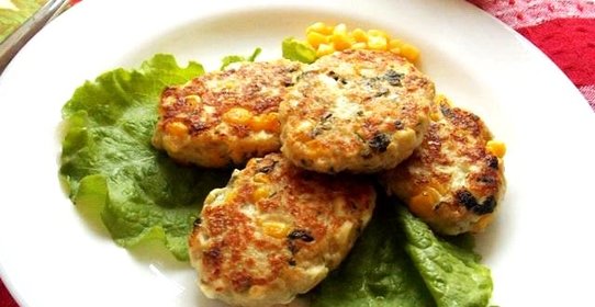 Котлеты рыбные с яйцом и кукурузой