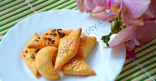 Сырные крекеры