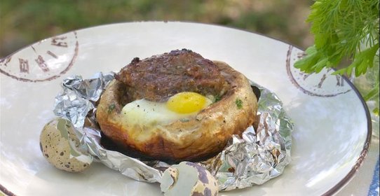 Мясо в грибах на гриле