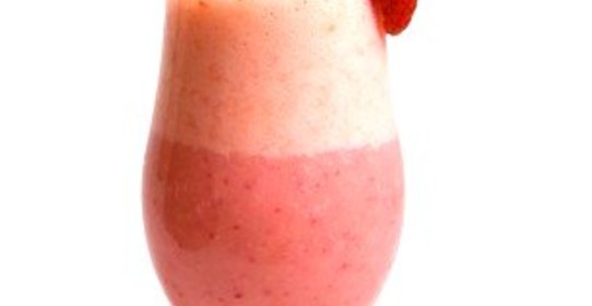 Клубнично-банановый смузи