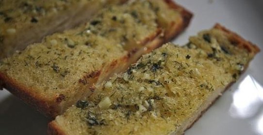 Чесночный хлеб