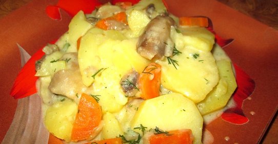 Картошка тушеная с грибами