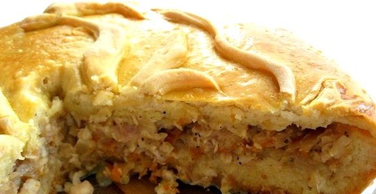 Пирог с квашеной капустой и рыбными консервами