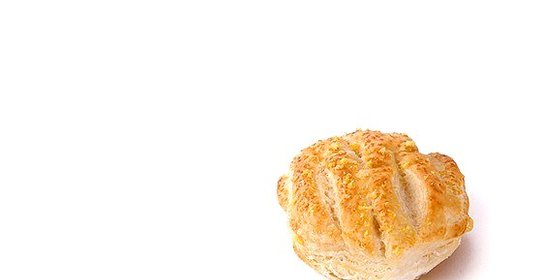 Крекеры из чеддера и орехов пекан