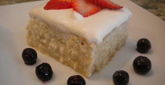 Торт из трех видов молока