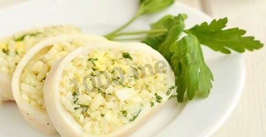 Кальмары фаршированные рисом и яйцом