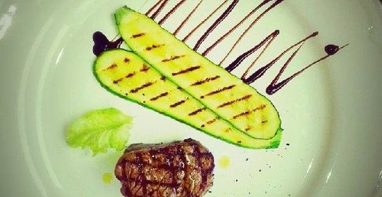 Стейк торнедос с трюфельным маслом