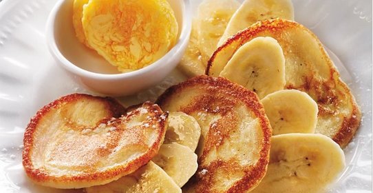 Оладьи с бананами и медовым маслом