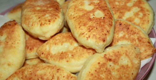 Творожные пирожки с рубленой курицей