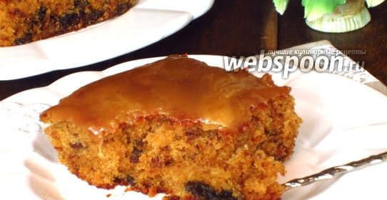 Пирог с черносливом и карамелью