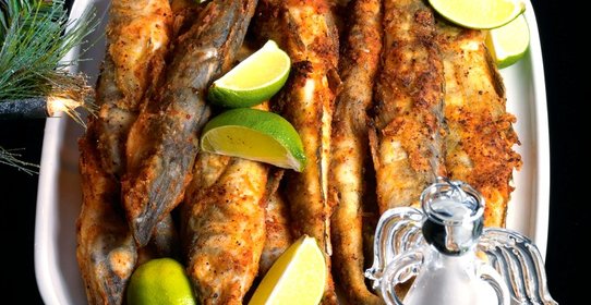 Ледяная рыба в панировке из паприки и лимонной цедры