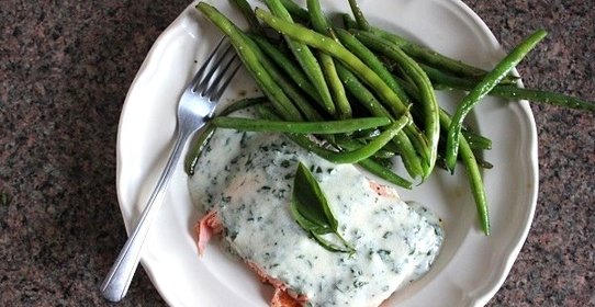 Рыба под сырным соусом