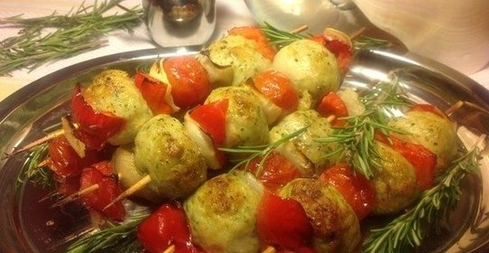 Тефтели из щуки на шпажках