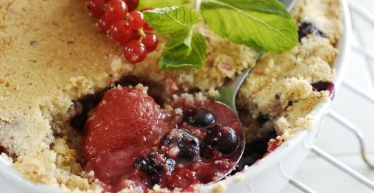 Летний пирог с крошкой