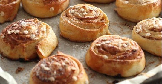 Плюшки с корицей