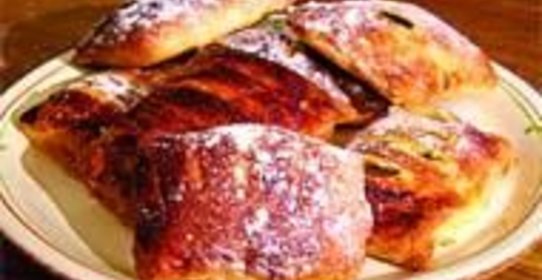 Булочки с творогом и изюмом