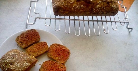 Пикантный закусочный хлеб на пиве