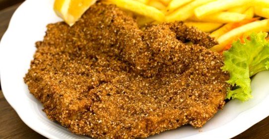 Телячьи отбивные под корочкой из базилика и пармезана