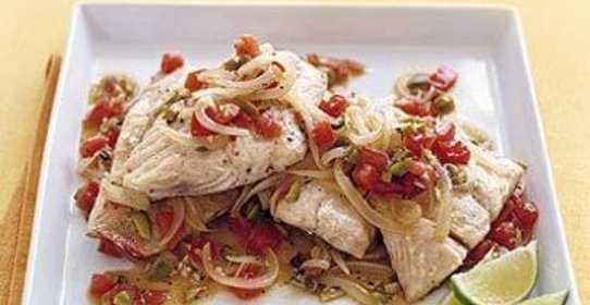 Рыба с оливками и помидорами