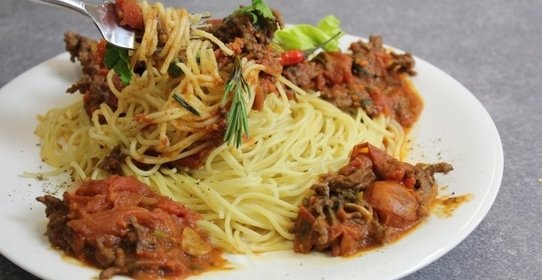 Паста болоньезе