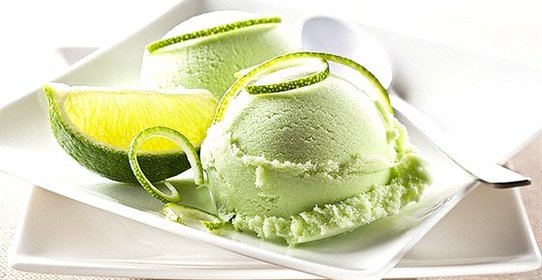 Мороженое из авокадо и лимона