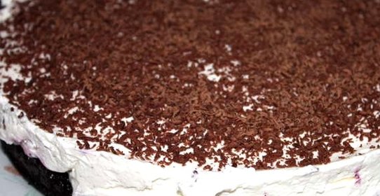 Торт с черничным вареньем